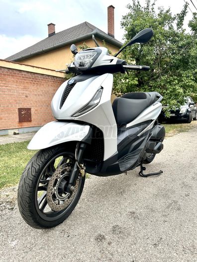 PIAGGIO BEVERLY 300