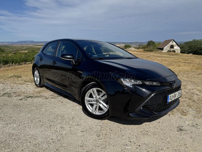 TOYOTA COROLLA 1.8 Hybrid Comfort Style Tech e-CVT