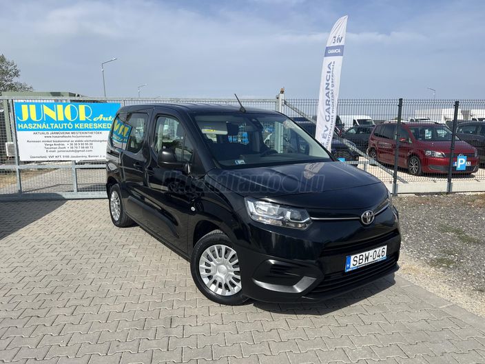 TOYOTA PROACE City Verso 1.2T Shuttle L1H1 [7 személy]