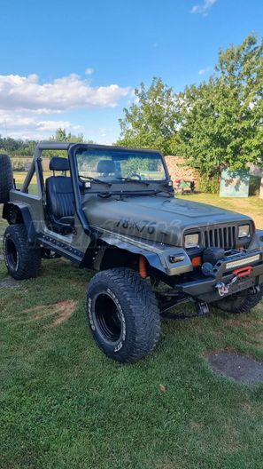JEEP WRANGLER Soft Top 2.5 Sahara