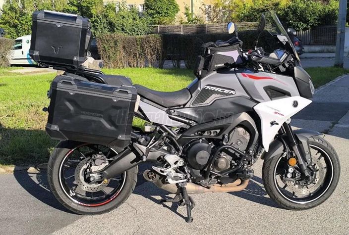 YAMAHA MT-09 TRACER