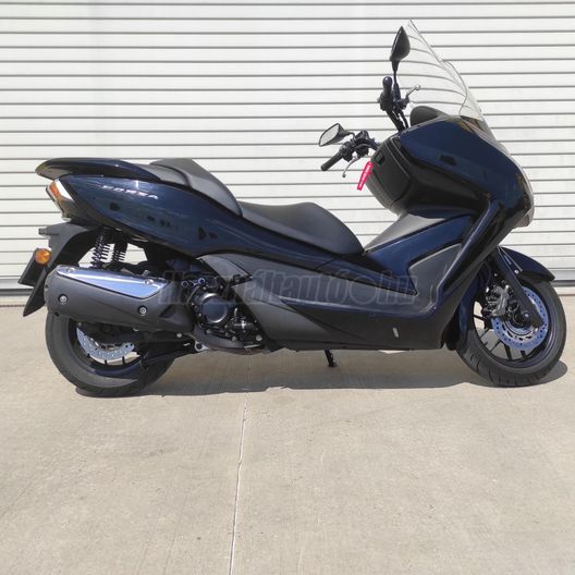 HONDA FORZA 300