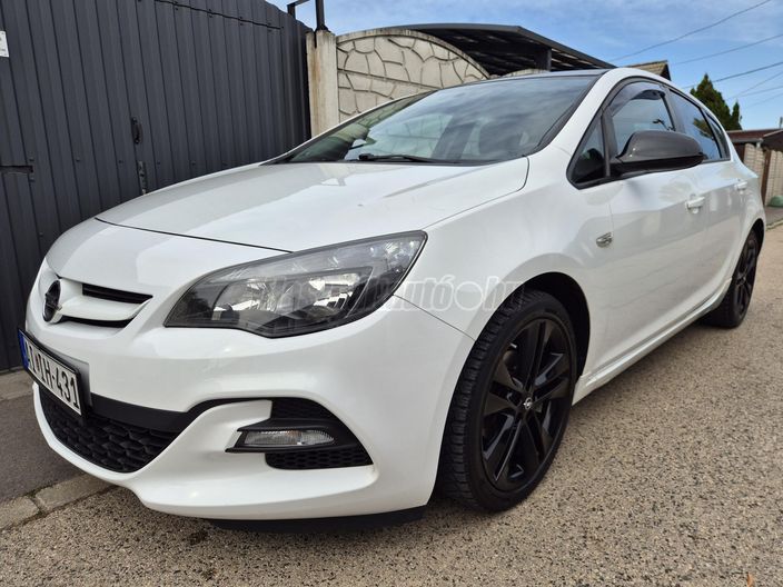 OPEL ASTRA J 1.4 T Sport