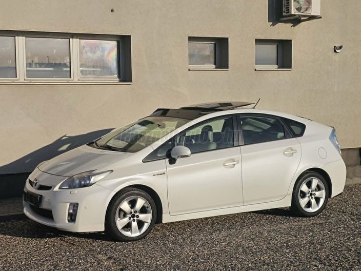 TOYOTA PRIUS 1.8 HSD Premium (Automata)