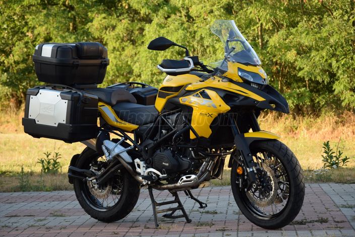 BENELLI TRK 502 X