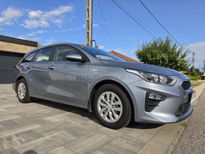 KIA CEE'D Ceed SW 1.6 CRDi HP Hybrid Silver