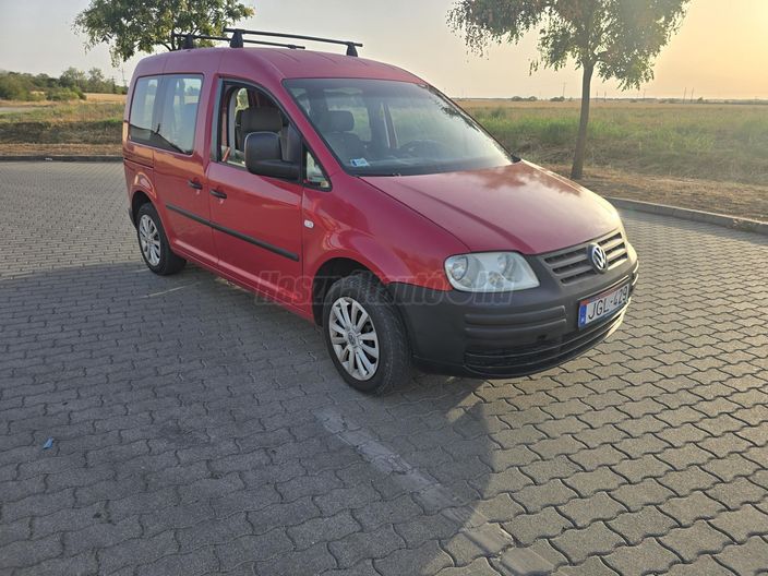 VOLKSWAGEN CADDY 1.6 Life