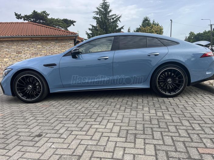 MERCEDES-AMG GT AMG Coupé 43 4Matic+ 9G-TRONIC Mild hybrid drive