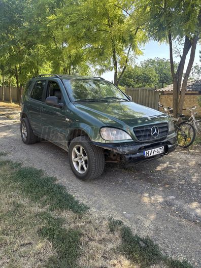 MERCEDES-BENZ ML-OSZTÁLY ML 270 CDI (Automata)