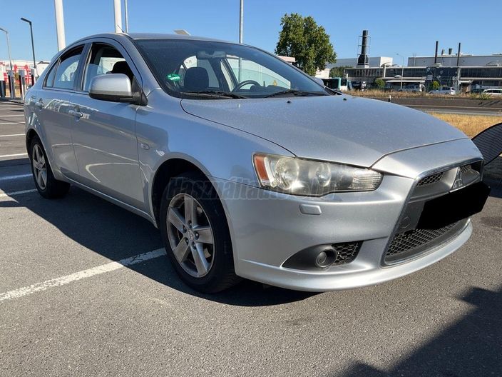 MITSUBISHI LANCER Sportback 1.8 Inform Safety