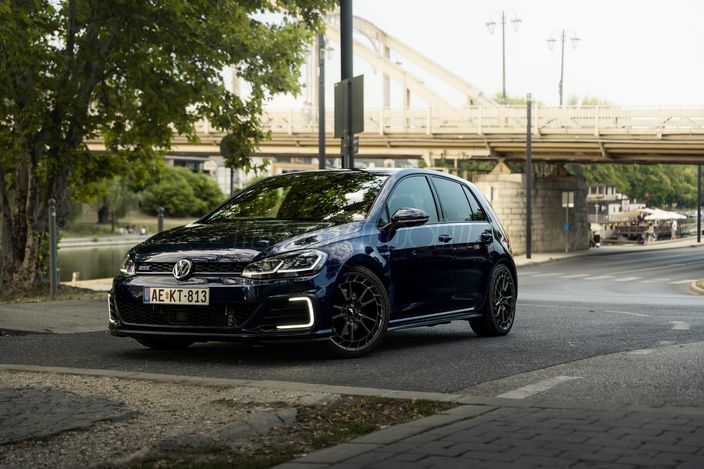VOLKSWAGEN GOLF VII 1.4 TSI GTE Plug-In-Hybrid DSG