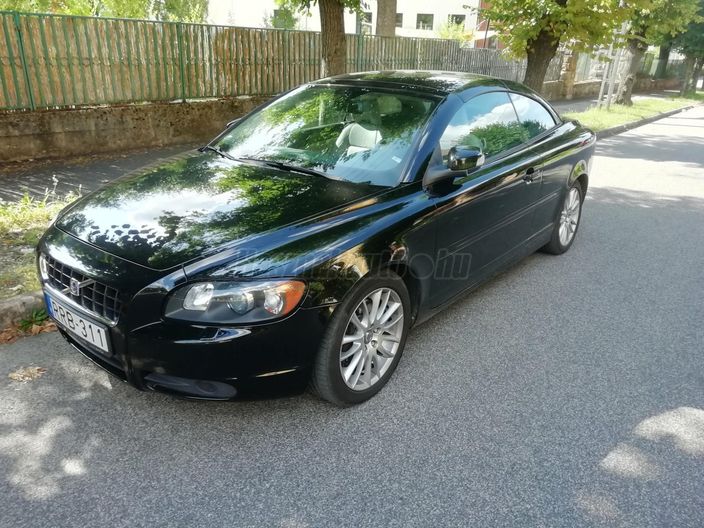 VOLVO C70 2.0 D Momentum