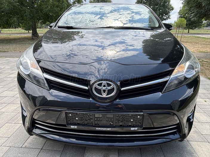 TOYOTA VERSO 1.6 Active