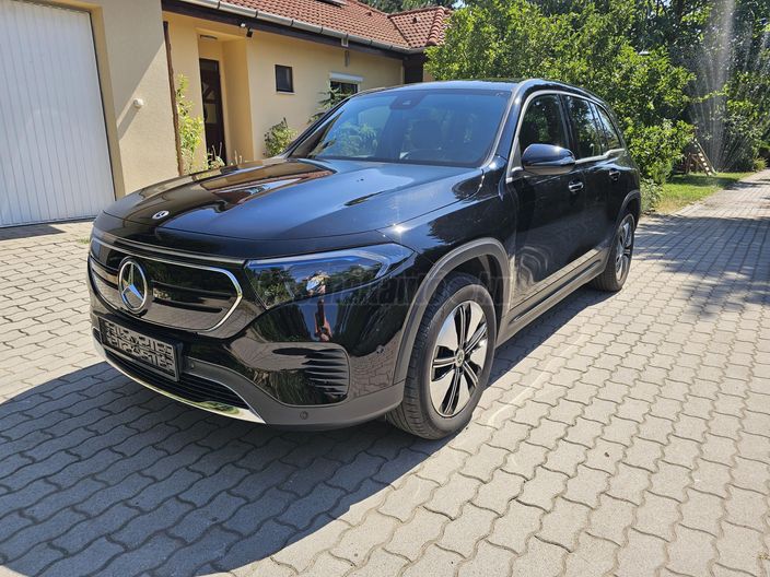 MERCEDES-BENZ EQB 250+