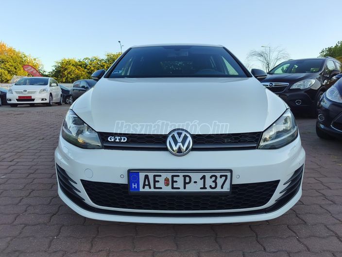 VOLKSWAGEN GOLF VII 2.0 TDI Highline