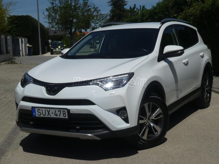 TOYOTA RAV 4 Rav4 2.0 D-4D Active Style 2WD