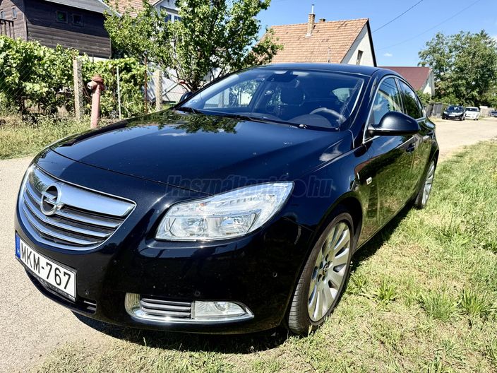 OPEL INSIGNIA 2.0 T Cosmo