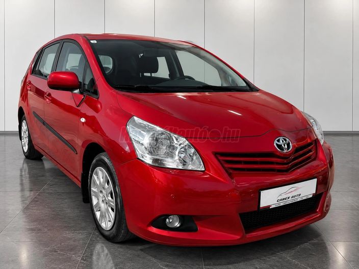 TOYOTA VERSO 2.0 D-4D Sol