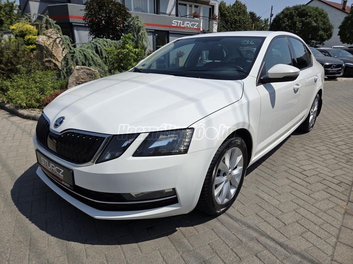 SKODA OCTAVIA Combi 1.6 CR TDI Style DSG
