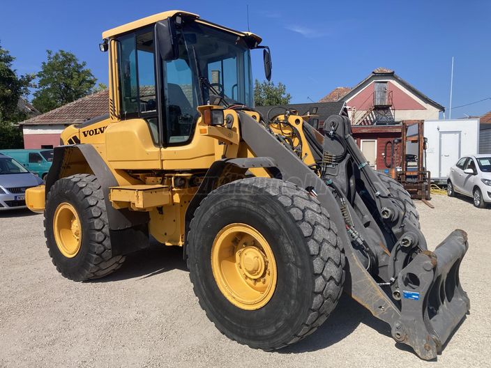 VOLVO L60F 13.5 T HOMLOKRAKODÓ