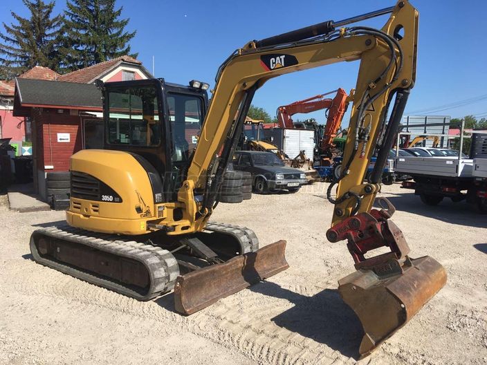 CATERPILLAR 305D 5 T GUMILÁNCOS MINIKOTRÓ