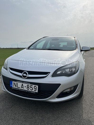OPEL ASTRA J 1.6 CDTI Start-Stop Enjoy