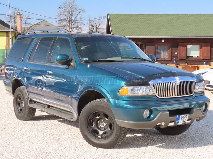 LINCOLN NAVIGATOR