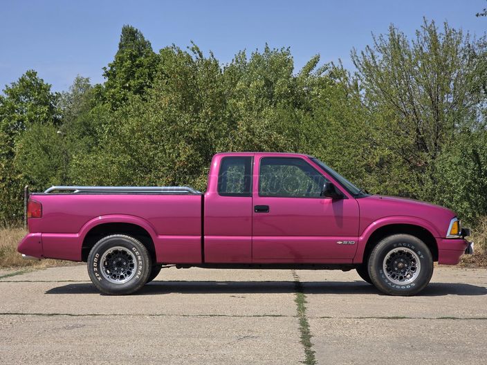 CHEVROLET S-10