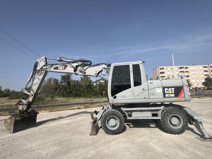 CATERPILLAR M316D 5 KANÁLLAL. TÖRHETŐ GÉMES. AUT ZSÍRZÓS 18500KG