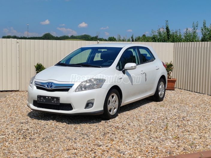 TOYOTA AURIS 1.8 HSD Sol Navi (Automata)