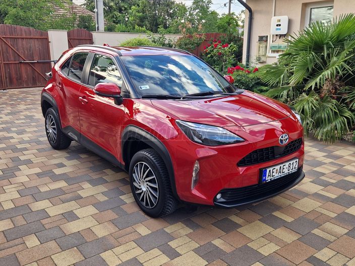 TOYOTA YARIS CROSS 1.5 Hybrid Comfort Business e-CVT