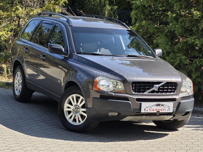 VOLVO XC90 2.4 D [D5] Kinetic Geartronic