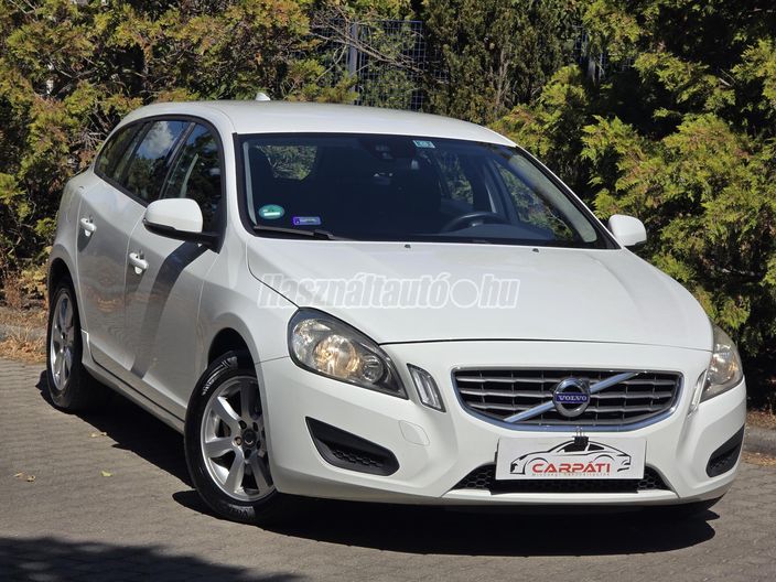 VOLVO V60 2.0 D [D4] Kinetic