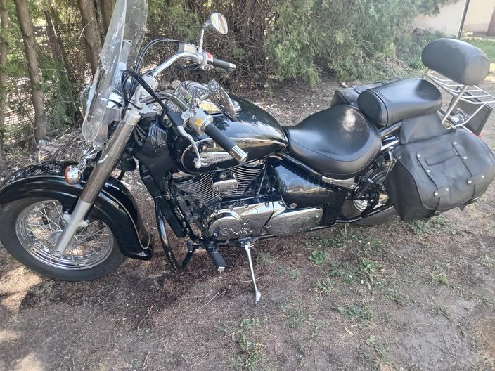SUZUKI VL 800 (INTRUDER)