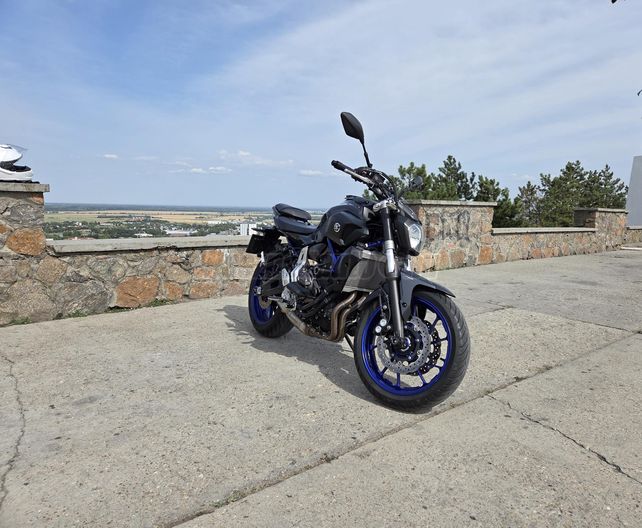 YAMAHA MT-07
