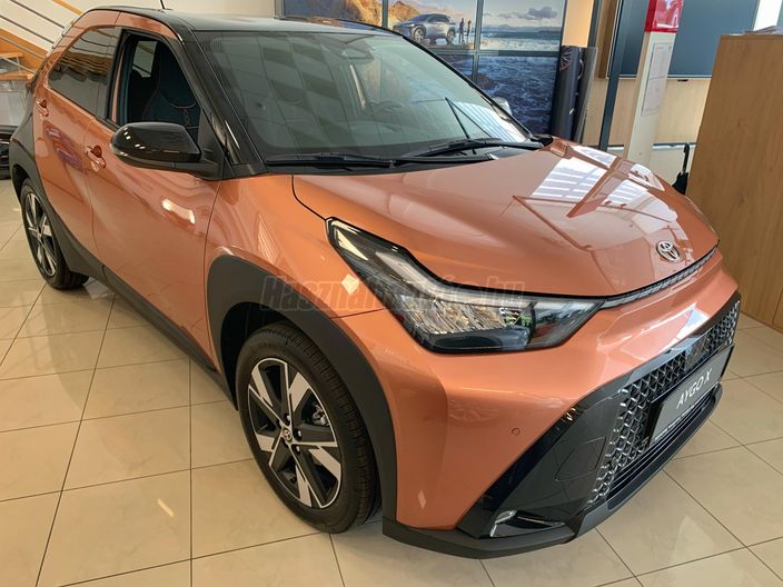 TOYOTA AYGO X 1.5 Hybrid Style e-CVT