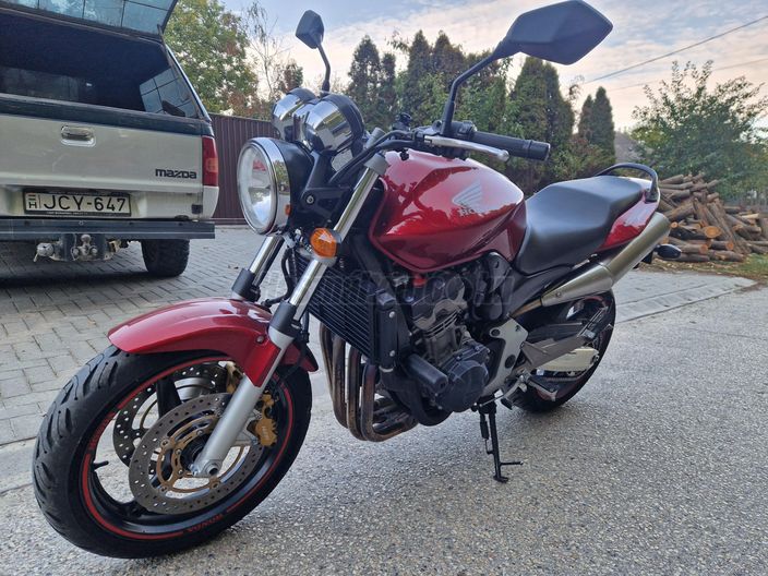 HONDA CB 900 F (HORNET)