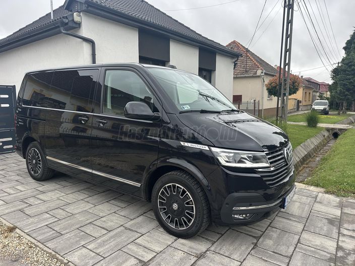 VOLKSWAGEN MULTIVAN 2.0 TDI T6.1 Highline 4Motion DSG (6 személyes )