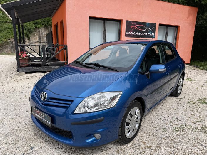 TOYOTA AURIS 1.33 2009