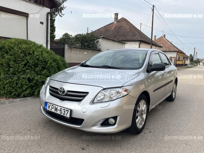 TOYOTA COROLLA Sedan 1.6 Executive