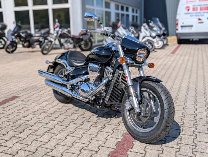 SUZUKI VZ 800 (MARAUDER)