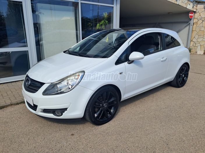 OPEL CORSA D 1.4 Color Edition