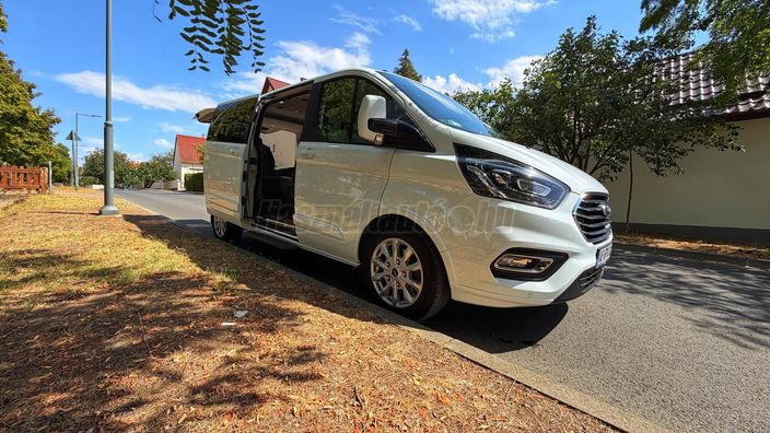 FORD TRANSIT Tourneo Custom 2.0 TDCi 320 L2H1 Titanium (Automata) (9 személyes )