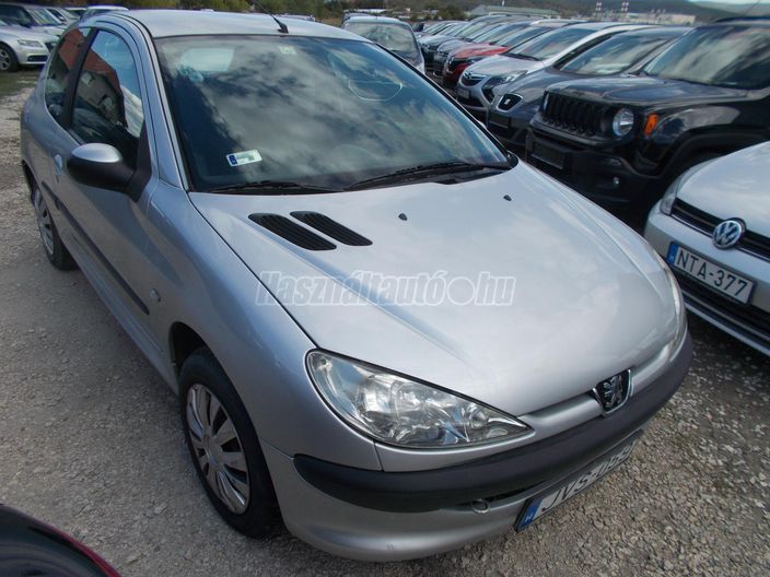 PEUGEOT 206 1.1 Presence