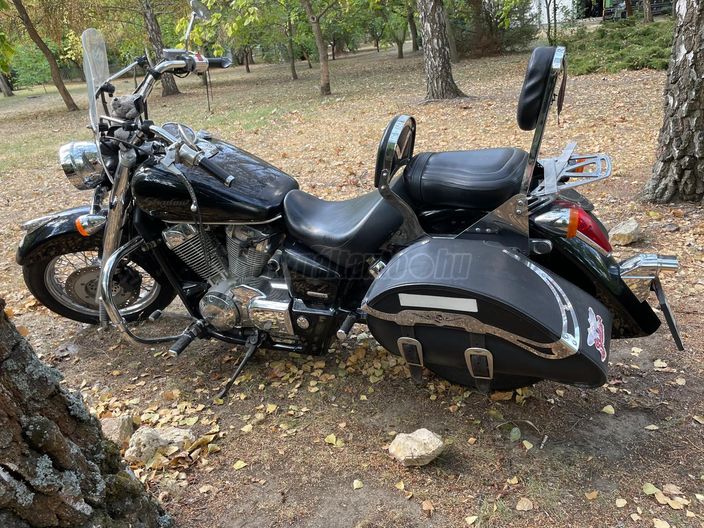 HONDA SHADOW 750