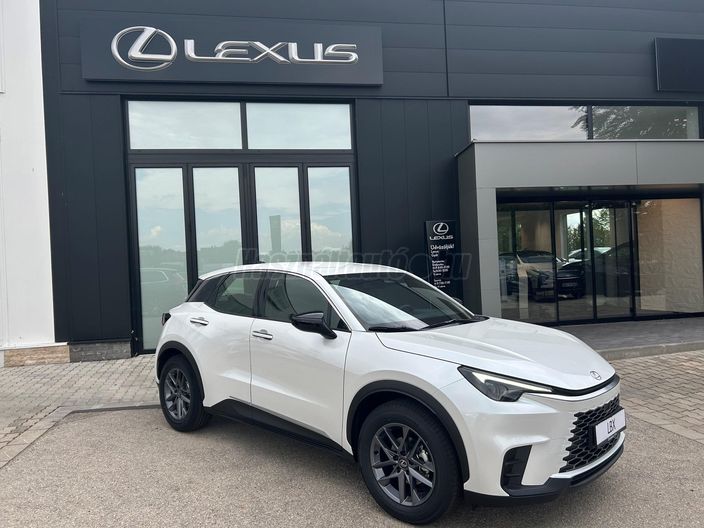 LEXUS LBX 1.5 Hybrid e-CVT