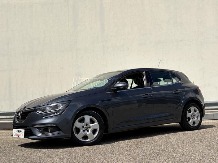 RENAULT MEGANE 1.5 Blue dCi Intens