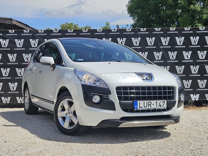 PEUGEOT 3008 1.6 HDi Premium
