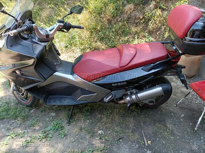 GILERA GP 800