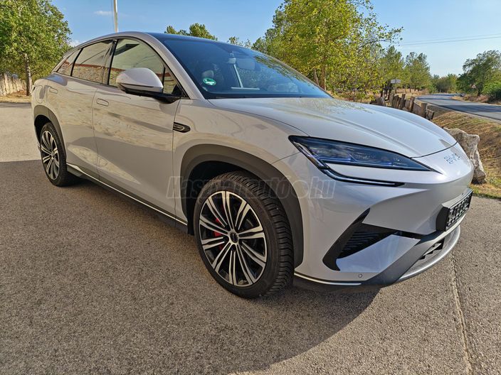 BYD SEALION 7 Design AWD 82,5kW